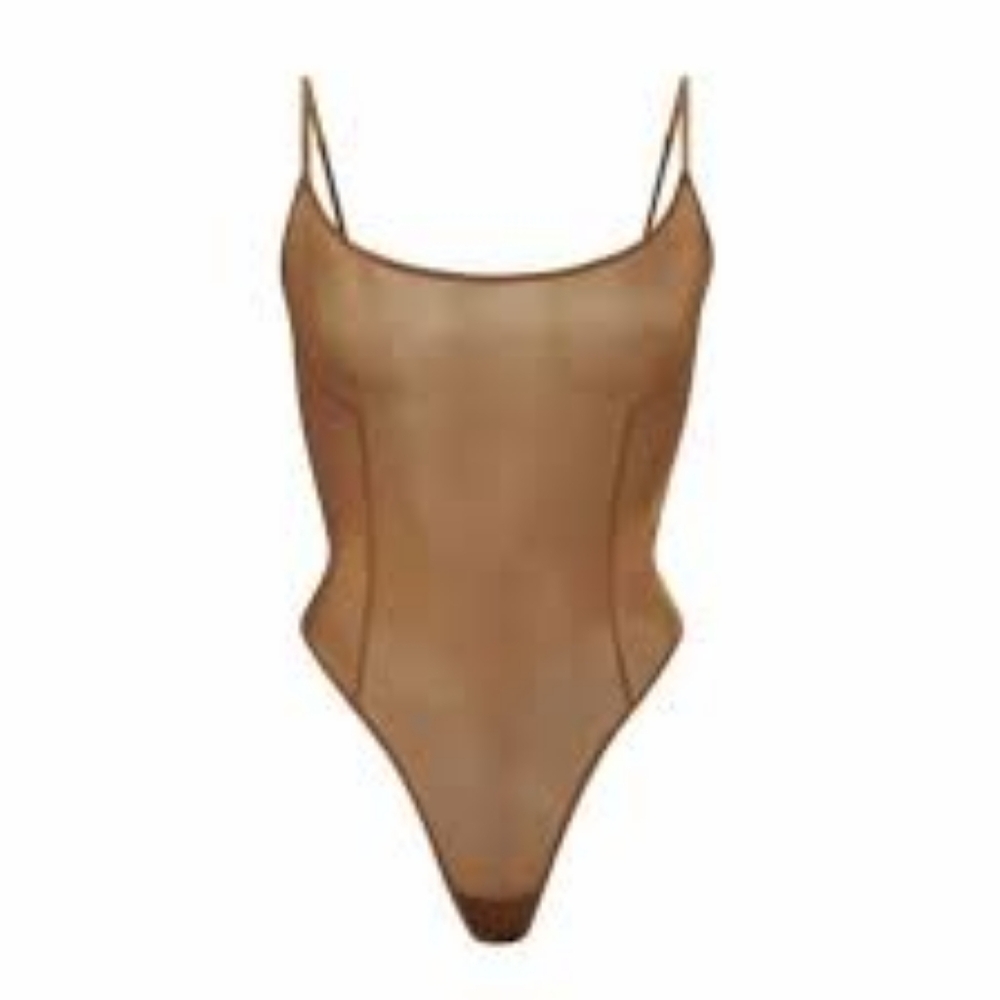 SKIMS Glissenette Scoop Bodysuit, Chai